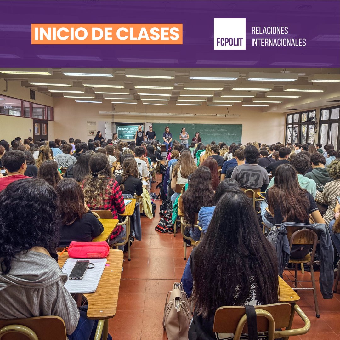 Les damos la bienvenida 🥳 a un nuevo comienzo de cursado en la @fcpolitunr La semana pasada arrancaron las clases 📚 de las Lic. en Relaciones Internacionales 🌎 y en Turismo 🛫 Les deseamos un fructífero año académico 💪💪 #relacionesinternacionales #turismo #universidadpública