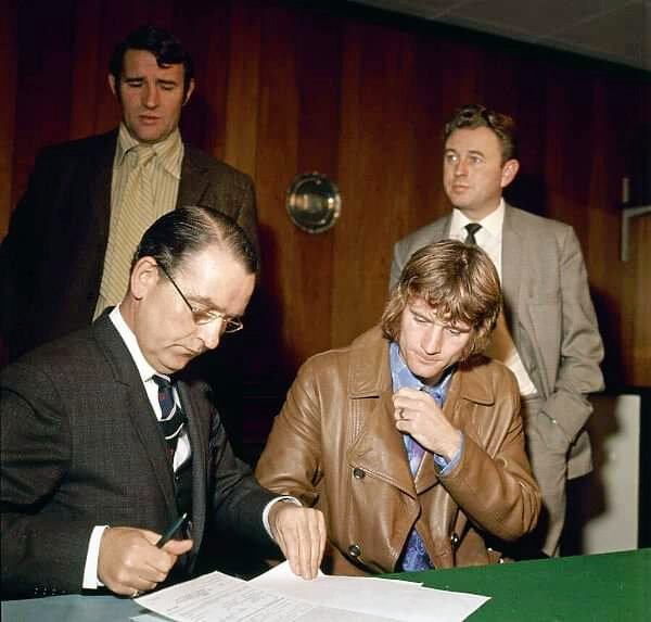 City Rodney Marsh Signs For The Blue Half Of Manchester In 1972
