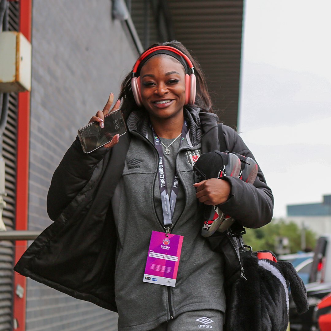 🎧 | Dj @Danaaakianaaa ✌️😎 #eurocupwomen #besiktas #final