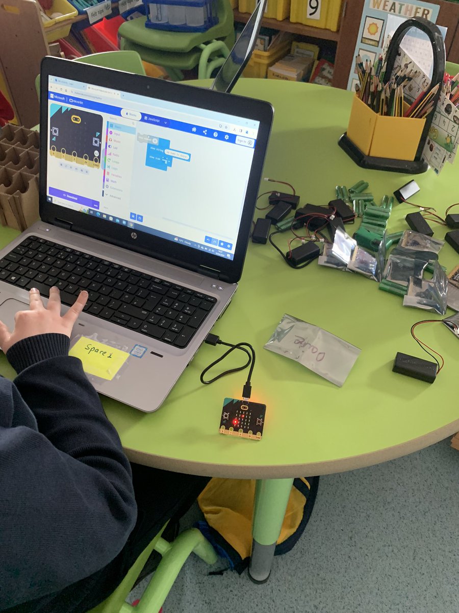 KS2 pupils are using our @microbit_edu as part of our coding in ICT lessons. #coding #algorithms