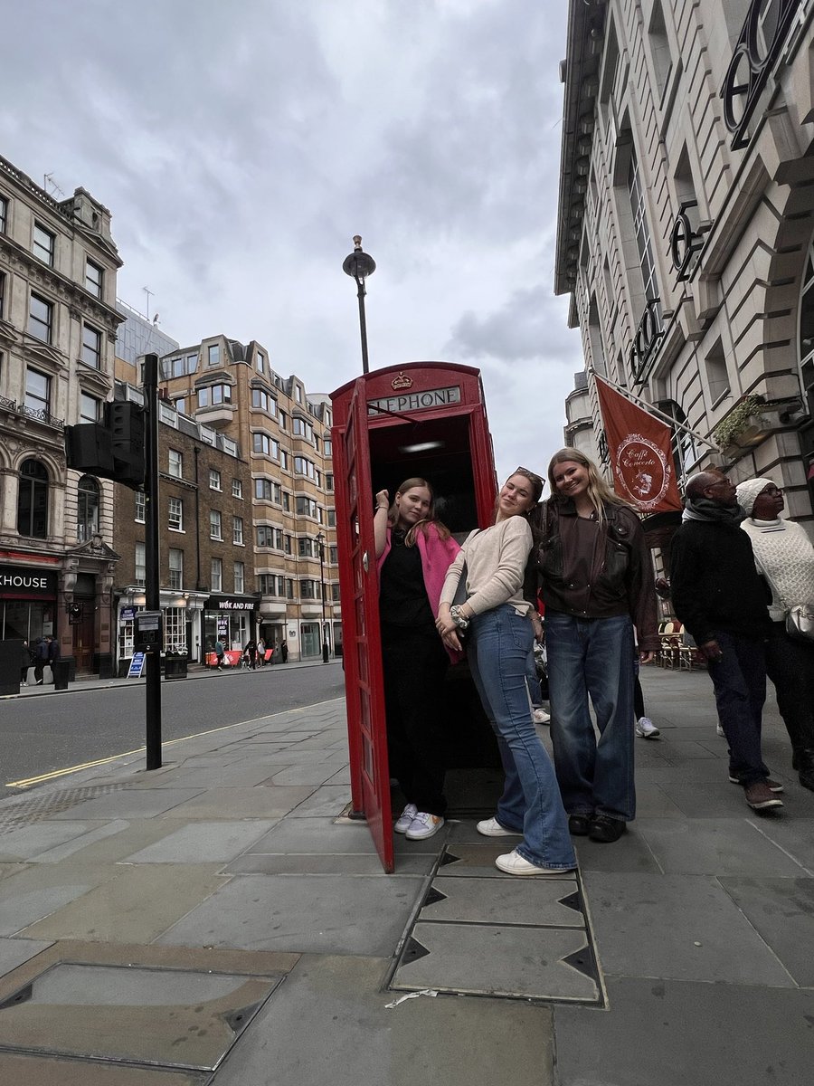 Slimību ārā🫥
Veselību iekšā🥰

Laimīgu PŪPOLSVĒTDIENU!
Gaidam arī Tevi🫵🏼 

#LoveIsBlind #Bauska #mobile
