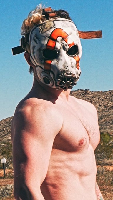 #fitness #borderlands #cosplay https://t.co/TLXsmFLdIB