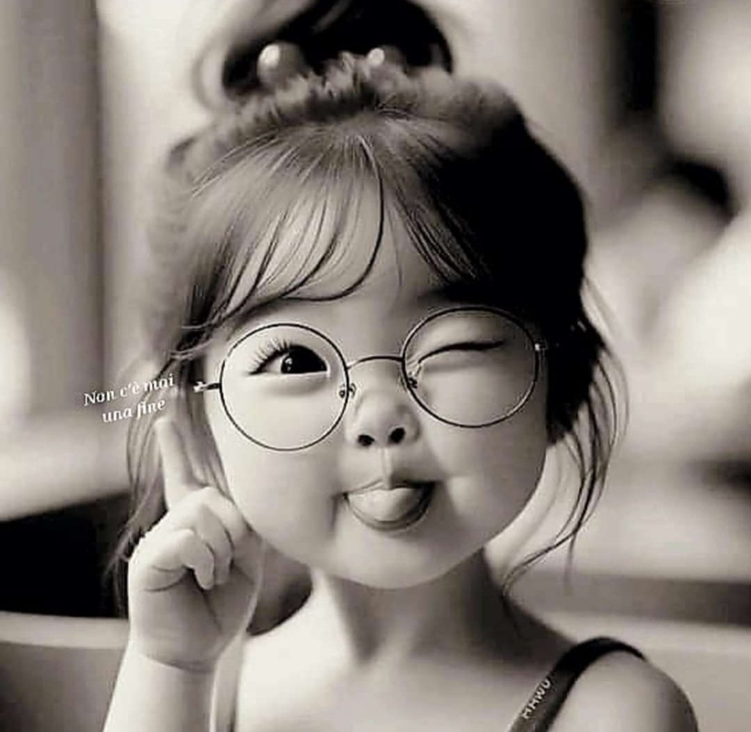 "Ricorda che la gente

  giudica quel che vede

  ma mai quel che sa"

  #buonaserata 🍷