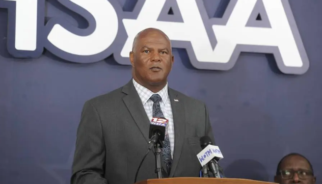 Simone Eli tweet media