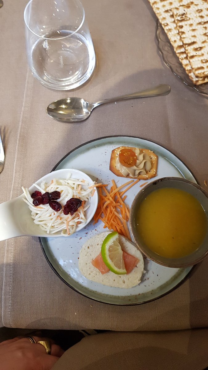 erlo94's tweet photo. Lekker 3 gangen diner gehad bij #Hoffys https://t.co/sJGpxztW1x