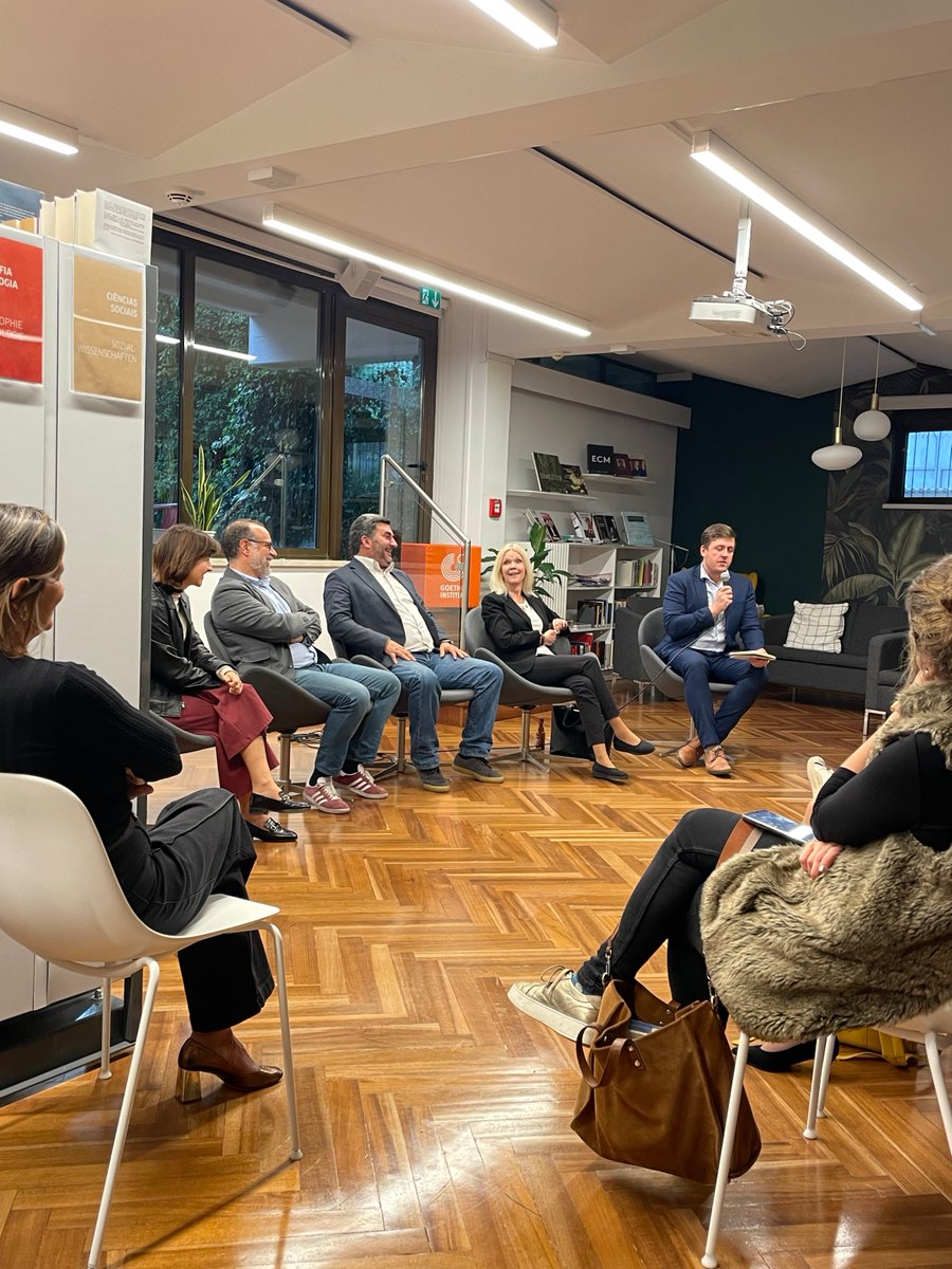 We had a fruitful discussion last week, at the #Lisbon Ocean Professionals Network event, of which I am a co-founder! #Maritime #Networking #BlueEconomy #Lisbon #Sustainability #Innovation