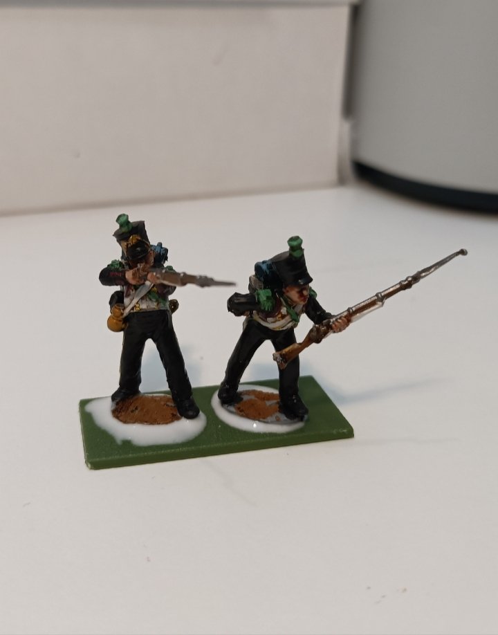 Voltiguer skirmishers! I like the uniform scheme for these guys.

#wargaming #minipainting