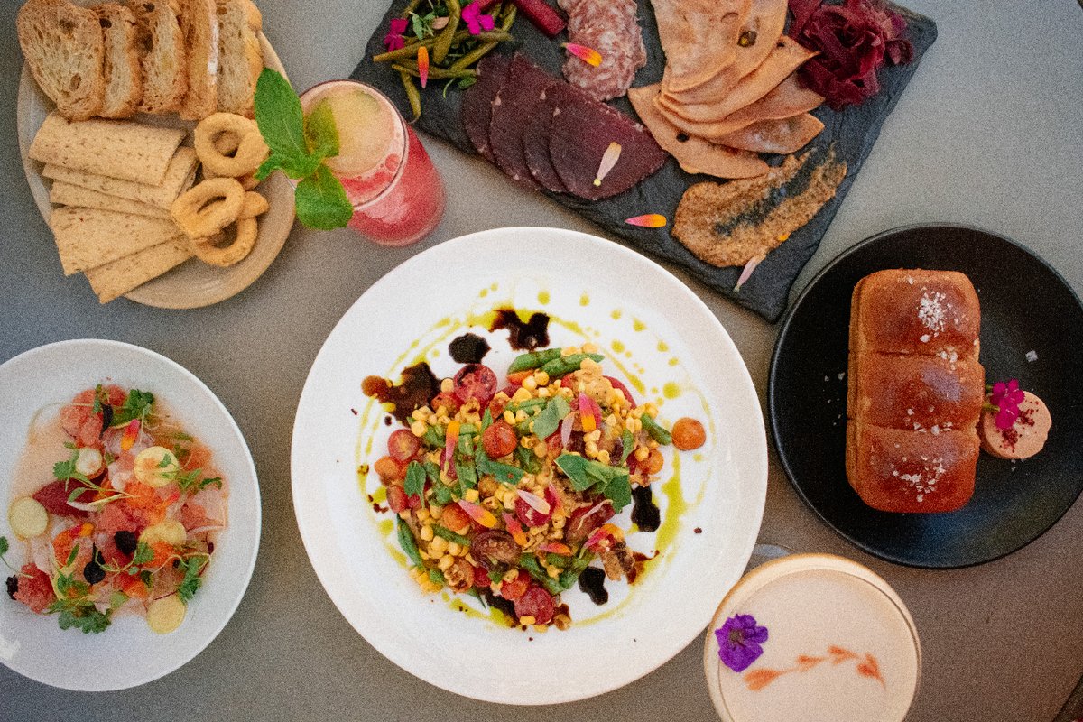 visitlodi's tweet image. Fine dining at the Towne House Restaurant at @wineandroseslodi 😋
📸: @chennytien

visitlodi.com/restaurants/to…
#lodica #finedining #wineandroses #winecountry #foodies