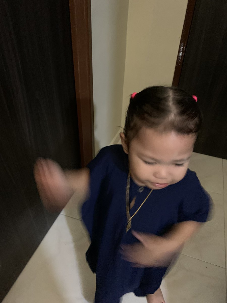 sepetann's tweet photo. Definisi raya mak mak. Ni je ler antara beberapa yg sempat aku snap 🥲 lelagi bila raya berdua je dgn si mesah, mak is redha ya. 

#2024rayadump https://t.co/sDwbofQ7T2