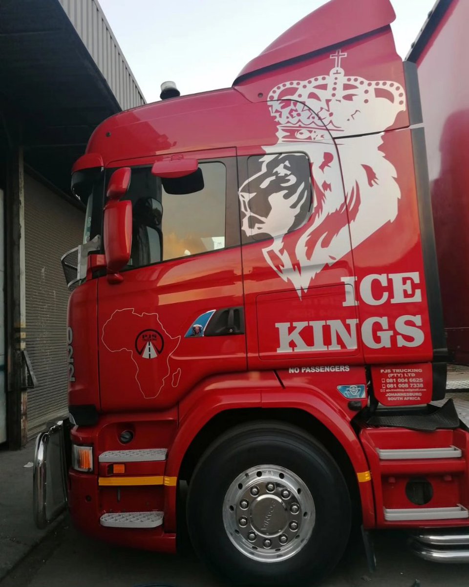 sharp_focusm's tweet image. #Truckbranding