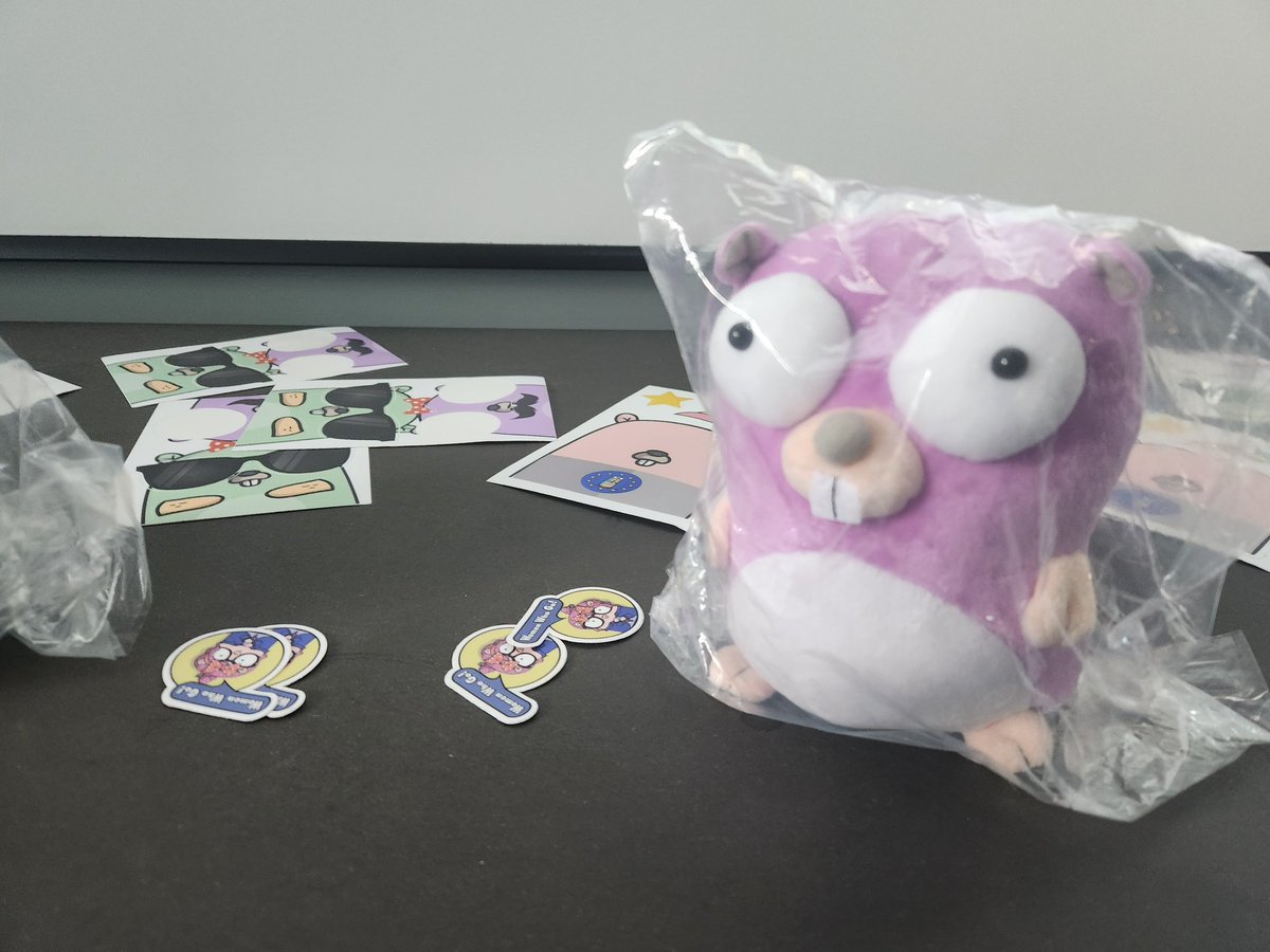Tacos, drinks, stickers. We've got all you'll ever want at the #Go #Meetup in #Berlin. #golang #tacowednesday