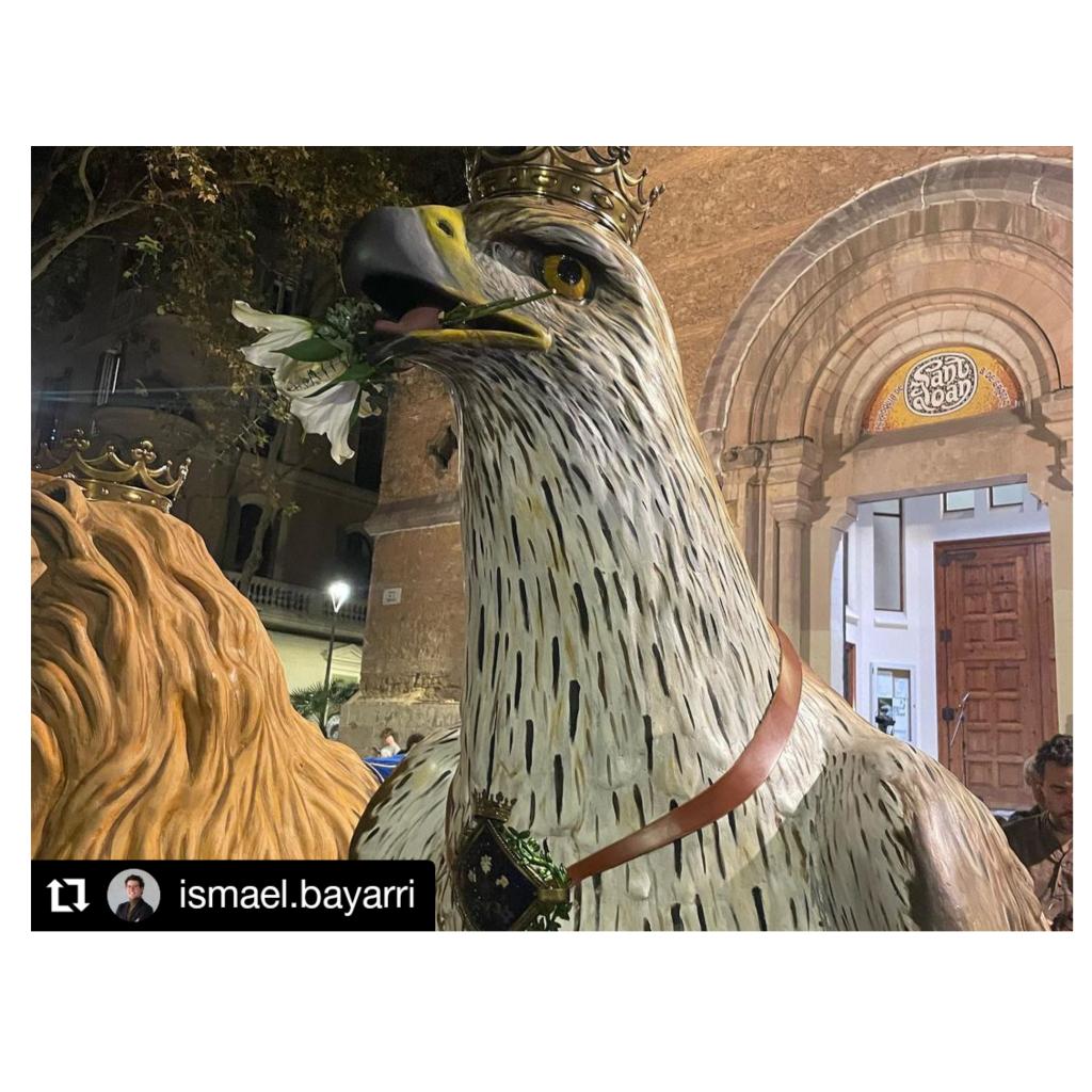 #Repost @ismael.bayarri

Esta tarde en el 5º aniversario de l’Àliga de Gràcia con la participación de l’Àliga de Cornellà, l’Àliga de Torroella de Montgrí i l’Àliga de Terrassa
#AligaDeGracia #5AniversariDeLAligaDeGracia #AligaDeCatalunya #AliguesDeCatalunya  #BallDeLAliga