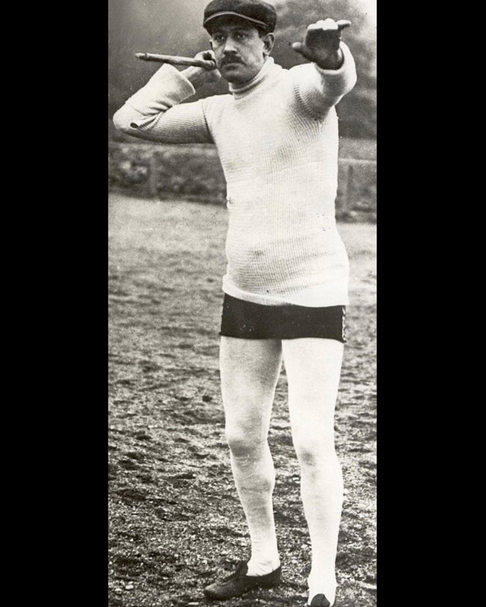 Early Olympians were built different💪 Eric Lemming🇸🇪 threw a broomstick 60m in slippers and a tweed hat. Uniform? I'll just compete in the thermals I slept in. 1908 & 1912 Olympic Gold 🥇 in the Javelin