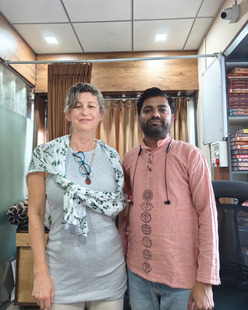 New guest from Australia at Agnivesh Ayurved Hospital,Surat..

🇦🇺🇮🇳

#ayurveda