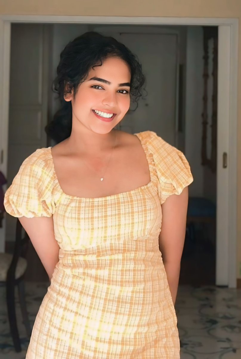 مافي مزاج عشان نقشر للعيد السنة دي بس بحاول اعوضها بالابتسامة