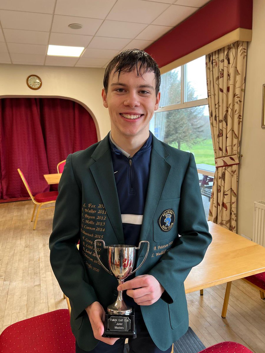 Super proud of our boy. An awesome start to his final season as a junior @FalkirkGolfClub as Junior Captain, winning the 2024 Junior Masters and finally getting his hands on the elusive Green Jacket. Well done Connor! 👏🏻 🌟 🏌🏽‍♂️☔️ @S6LHSYT @LarbertHigh @LHS_HWB