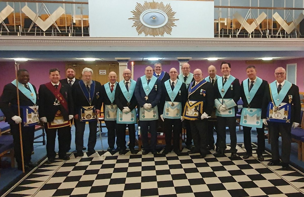 StPhilip4221's tweet photo. 𝐒𝐭 𝐏𝐡𝐢𝐥𝐢𝐩 𝐋𝐨𝐝𝐠𝐞 𝟒𝟐𝟐𝟏

We had the pleasure of raising Bro. Ken Webb to the sublime degree of a MM last night 🌙 

Despite many of our Brethren not able to attend due to holidays, work and even a car breaking down, we still had the numbers and support of... https://t.co/nyKL4ZKgxL