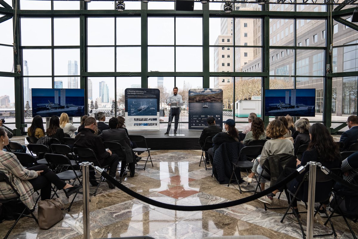 energy_observer's tweet photo. Conférence de presse aujourd'hui @BFPLny @bpca_ny !
#energyobserver #exploringpositiveenergies #NewYork #Sustainability #ClimateAction https://t.co/LXlqLFTbFx