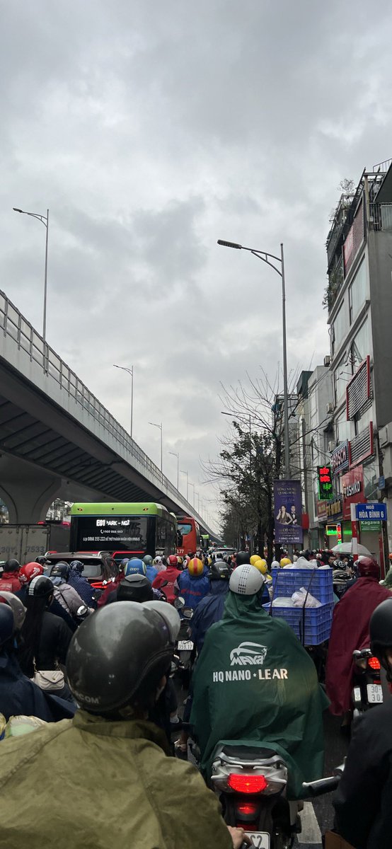GipSexboy's tweet photo. In hanoi https://t.co/vc2ep7i4Z3