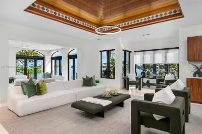 corretor_digi's tweet photo. Gusttavo Lima compra mansão de R$ 65 milhões com 6 suítes, quadra de tênis e vaga de barco em Miami

Novo imóvel do cantor fica em Hollywood Beach, praia queridinha das celebridades https://t.co/0gvNjHmpTy https://t.co/k3z51n0LGT