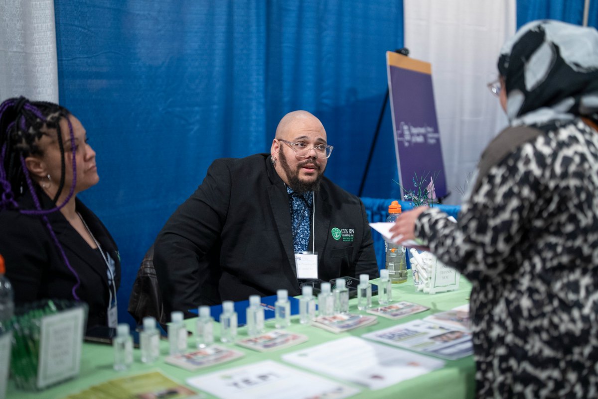 Don't forget: Our Dr. King Career Fairs runs through 3 PM today! Business exhibitors are ready and eager to meet candidates for their 10,000+ openings. Want to get in on the fun? It's not too late; head to @PlazaEvents now!
