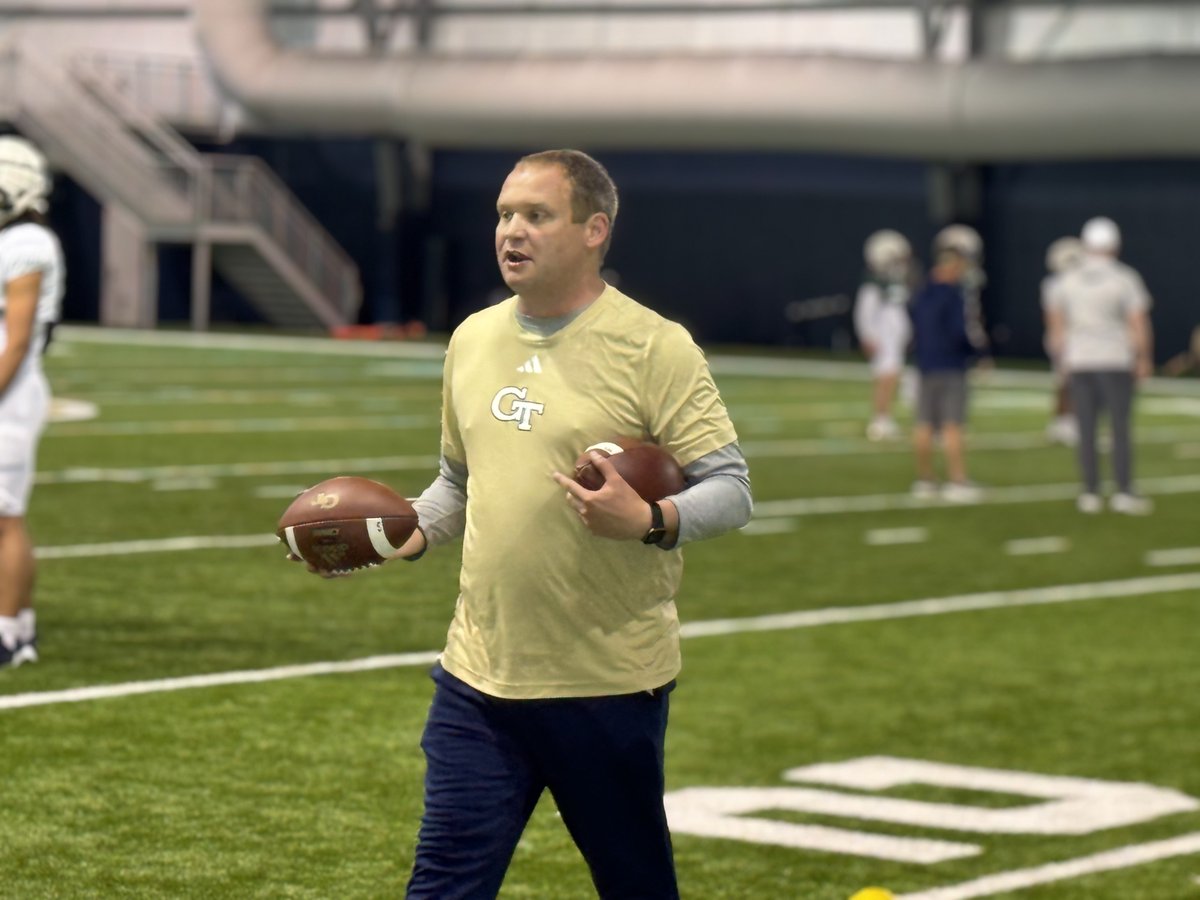 #GaTech practice notes and quotes from Wednesday as Trent McKnight talks about the amazing turns of fortunes that put him on the Flats this season as WR coach of the Jackets and his WRs praise his detailed coaching. georgiatech.rivals.com/news/georgia-t…