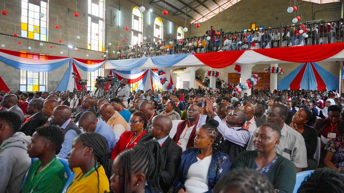 DOCUBOXFilmFund's tweet image. Providing local solutions to local challenges through student-led innovations infused with telling stories of our people through films! 🎬 Kicking off the 60th @KenyaScience with an impact screening of science-centric African films is a worthwhile partnership with the #KSEF2024.