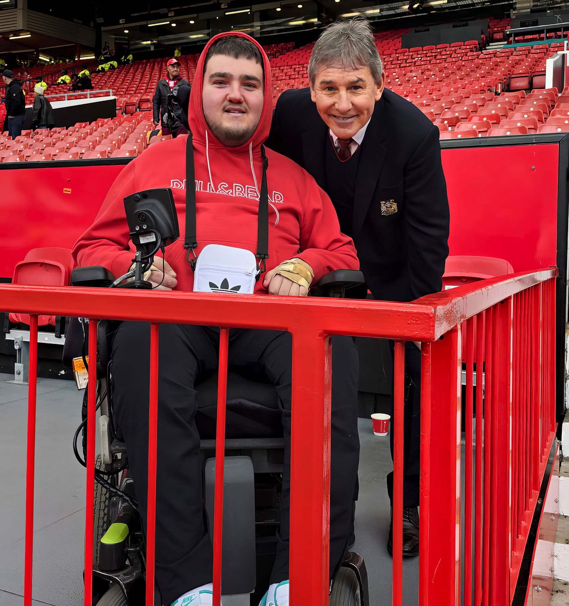 Inspirational Spa man Ian O’Connell returned to his beloved Old Trafford last week for the first time since his life-changing accident in 2017 - and bumped into two Manchester United legends along the way. Read Ian’s story in tomorrow’s Kerry’s Eye