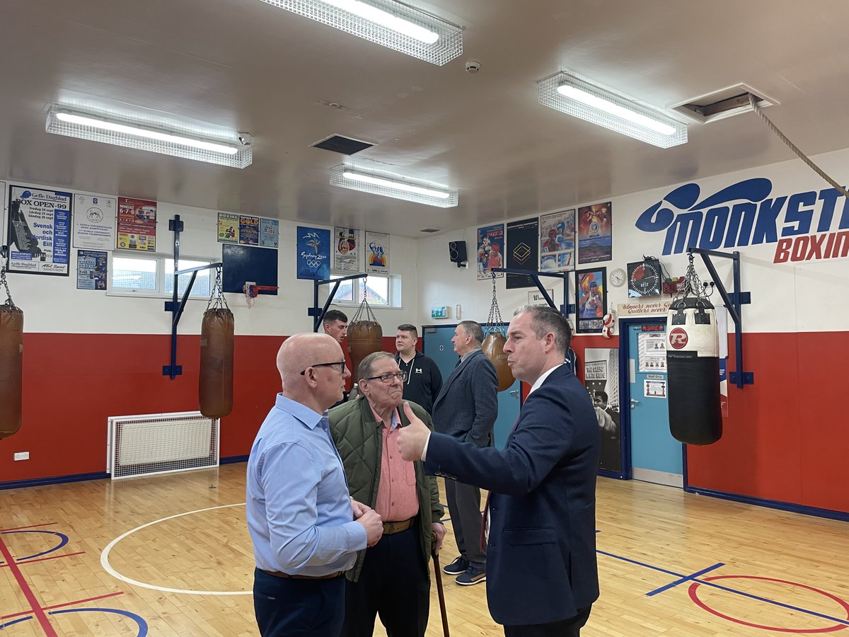 Education Minister @paulgivan visited @monkstownboxing where he was greeted by Chairperson Billy Snoddy MBE and Project Manager Paul Johnston MBE. During his visit the Minister heard about the valuable work the boxing club does in the community specifically the “In Your Corner”