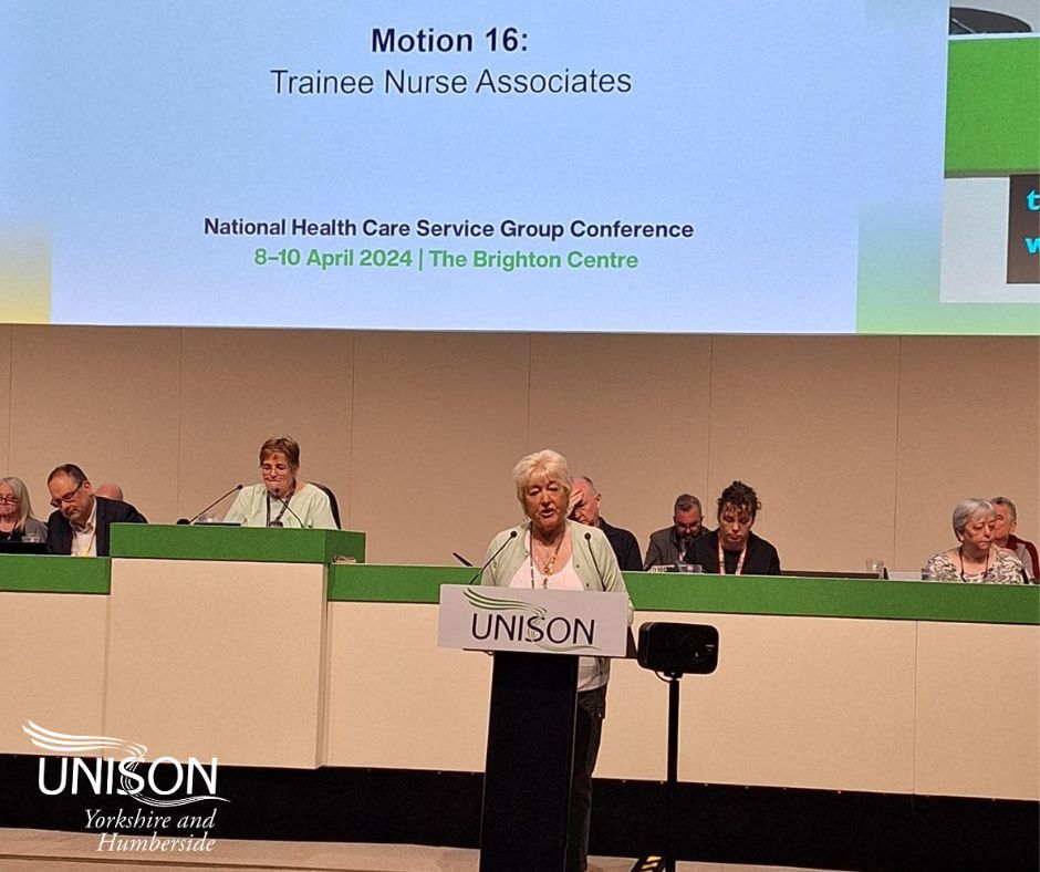 🩺 Earlier at health conference, @SCHUnison branch secretary Sue spoke in favour of reduced membership fees for trainee nurses associates. The motion was carried, bringing them in line with unwaged students and apprentices. Great work, Sue - making a difference 👏