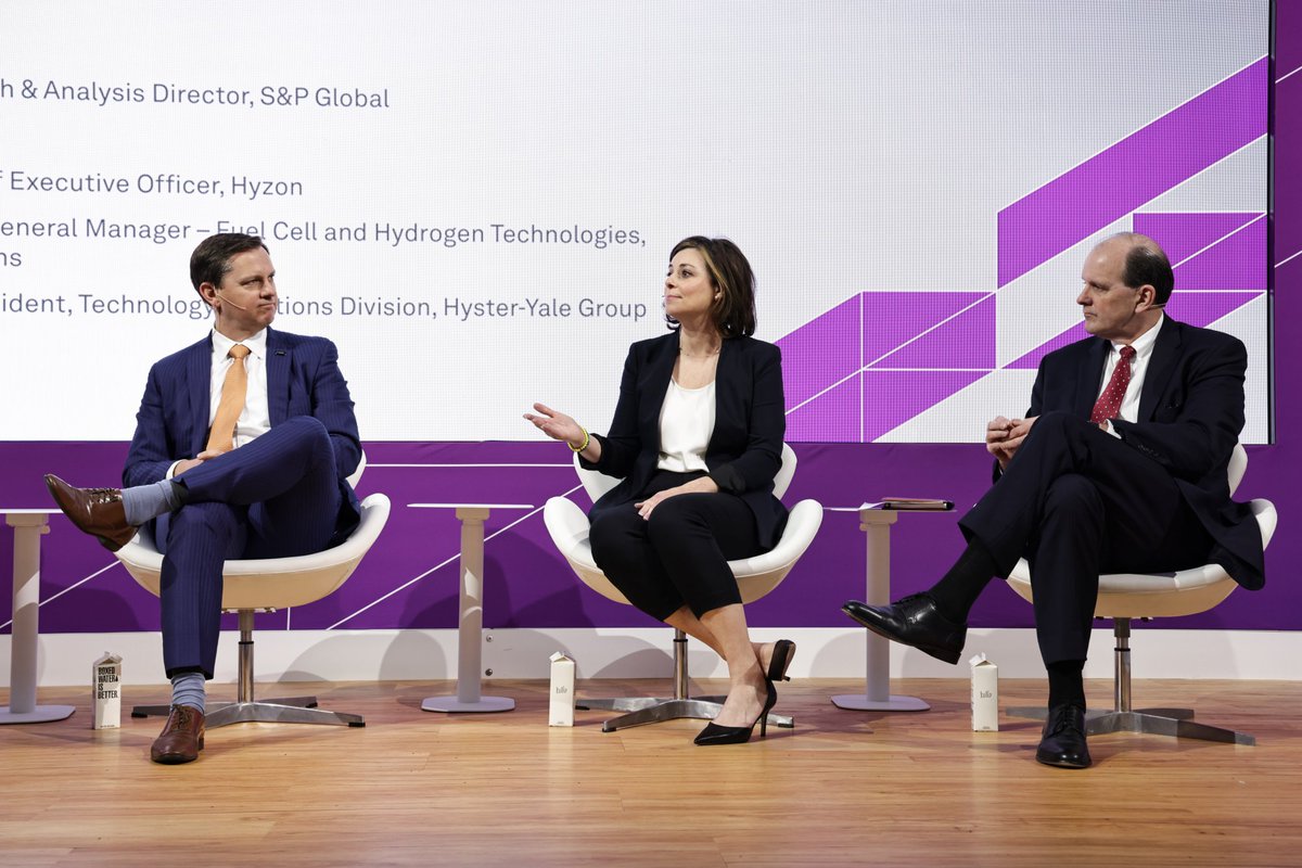 Alison Trueblood, General Manager of Fuel Cell and Hydrogen Technologies at Accelera, recently took the stage at #CERAWeek to participate in the panel 'Hydrogen on Wheels.' 

#AccelerateTheShift #fuelcells #hydrogenonwheels