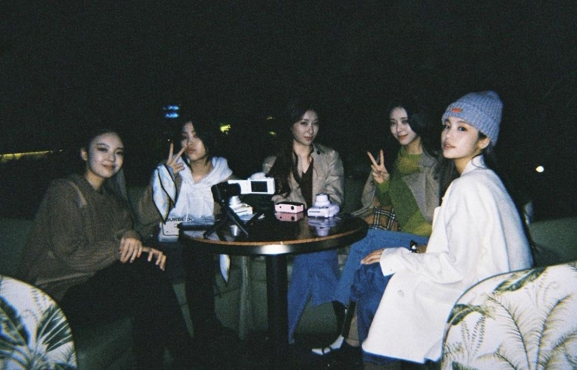 “karera”

a #skz #itzy au wherein

strangers who unknowingly became neighbors in the same apartment building forged meaningful friendships, each contributing their diverse life experiences to the group dynamic.