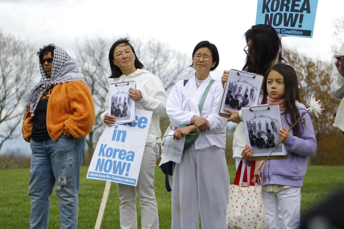 END THE KOREAN WAR — PEACE IN KOREA NOW! Korean peace organizers descended on the National Mall to demand an end to forever wars, including the ongoing occupation and division of the Korean Peninsula by the United States. Korea is one! Lasting peace agreement now!