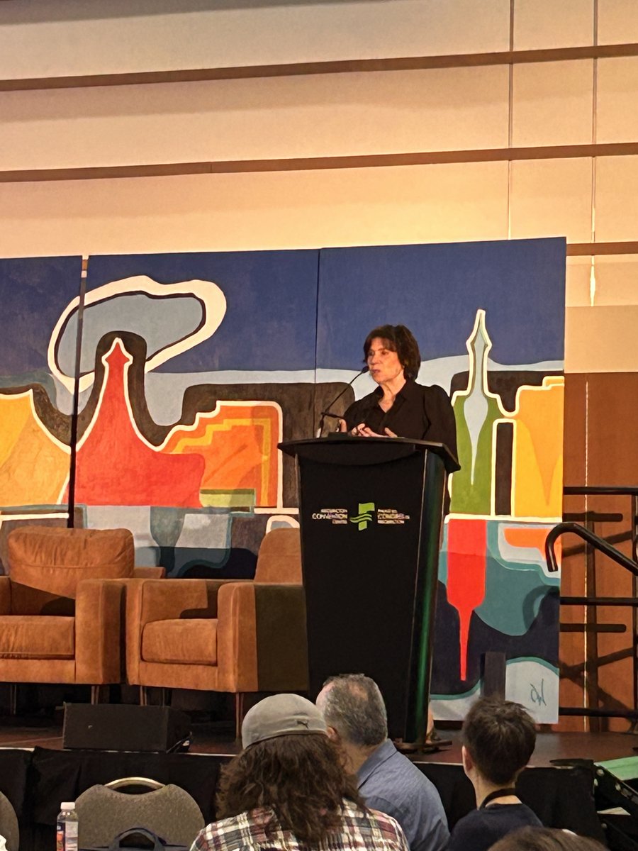 Our deputy ED, Lisa Ker, welcomed those in attendance at the #CHRACongress conference kickoff to join tomorrow’s session on the Housing School ✏️🍎👩‍🏫. Our Development Manager, Joe Daniels, will present this upcoming initiative in the Nashwaaksis room @ 2pm.