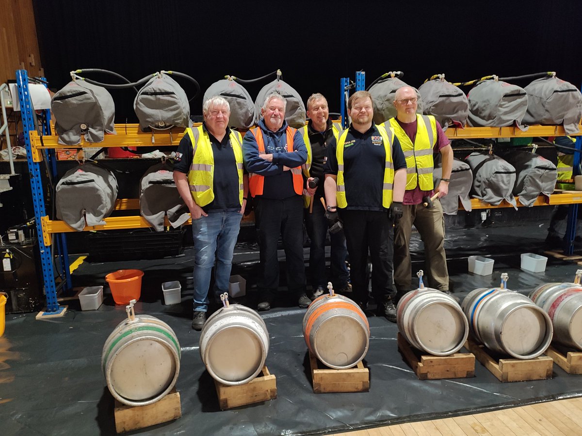 OldhamBeerFest's tweet photo. And these shy creatures are the #OBF24 cellar team, ensuring our beers are served Friday and Saturday in peak condition.
Think there's a few holding their stomachs in... https://t.co/bIsCKZ6QXB