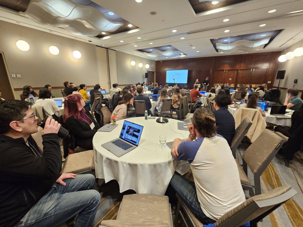 The sold-out #SANS2024 Computational Preconference kicks off! Featuring hands-on workshops on reinforcement learning, neural decoding, and automated facial expression analysis led by @leorhackel, @phkragel, and @Eshjolly, respectively.