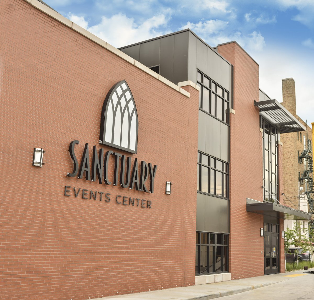 The beautiful Sanctuary Events Center is our #ProjectHighlight for this week! It features our low-slope roofing.

Browse through our previous #projects here: plroofing.com/portfolio.html