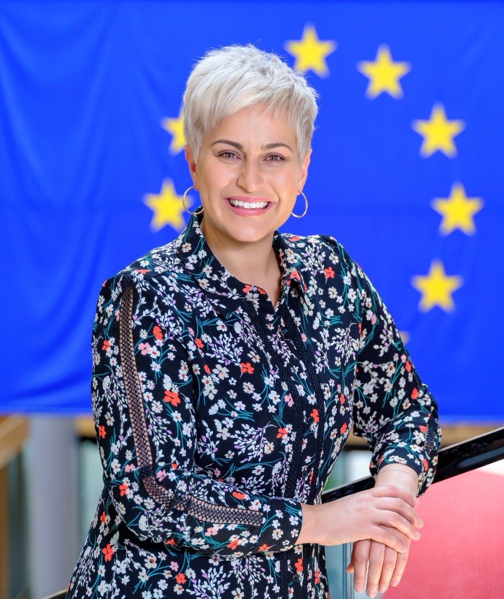 BallinloughNS's tweet photo. MEP Maria Walsh has accepted our invitation and is coming on 16th April. The children have been preparing ๐ learning about the EU institutions and preparing for a Q&A session. @MariaWalshEU @emireland @BlueStarProg @Education_Ire #bluestarprogramme https://t.co/Oa1Ufund49