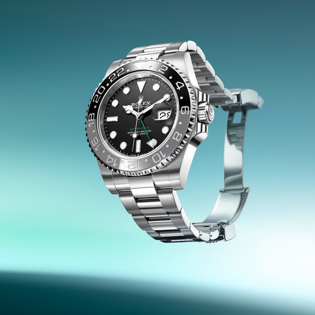 The new Rolex GMT-Master II in Oystersteel featuring a black lacquer dial, a Cerachrom bezel insert in gray and black ceramic, and an Oyster bracelet.

#Rolex #GMTMasterII #WatchesandWonders2024 #WatchesAndWonders #BrombergsWatch