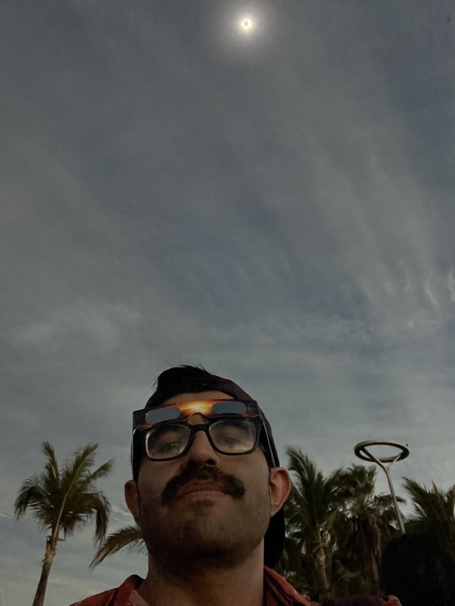 Eric_con_C's tweet photo. Mazatlán 2024 🌞🌚 https://t.co/CcwwtNjlkB
