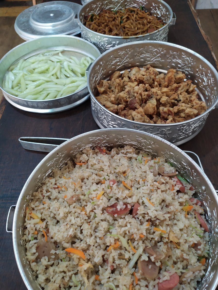 Kami mengucapkan minal aidzin wal faidzin mohon maaf lahir dan batin. Apabila mungkin ada kesalahan dlm pelayanan atau rasa masakan. Kami mohon maaf