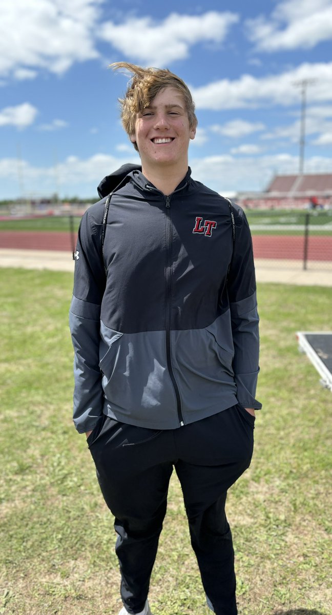 Congratulations 🎈🎉 to @ben_duncum on his performance at the Area track meet,🥉 52’ 3 1/2”. Moving on to regionals, GO CAVS Track & Field ‼️ ‼️‼️