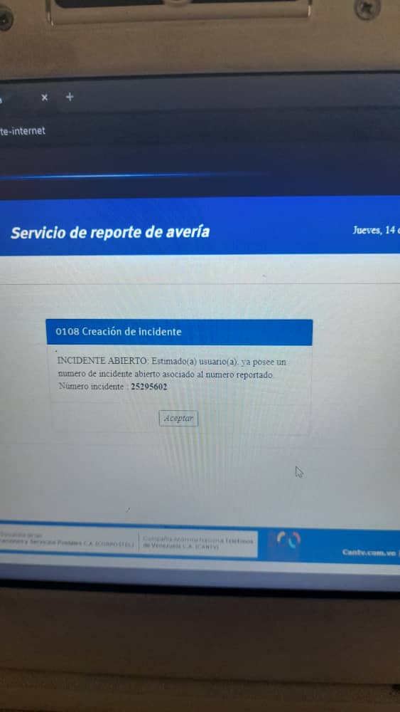 Después de 4 meses sin internet, con la denuncia por Venapp y el reporte por la página de Cantv, nadie nos prestó un poquito de atención, casi 5 meses sin el servicio y con la necesidad del mismo, debo decir que fuimos otras víctimas de la corrupción de CANTV.. 50$ nos cobraron.