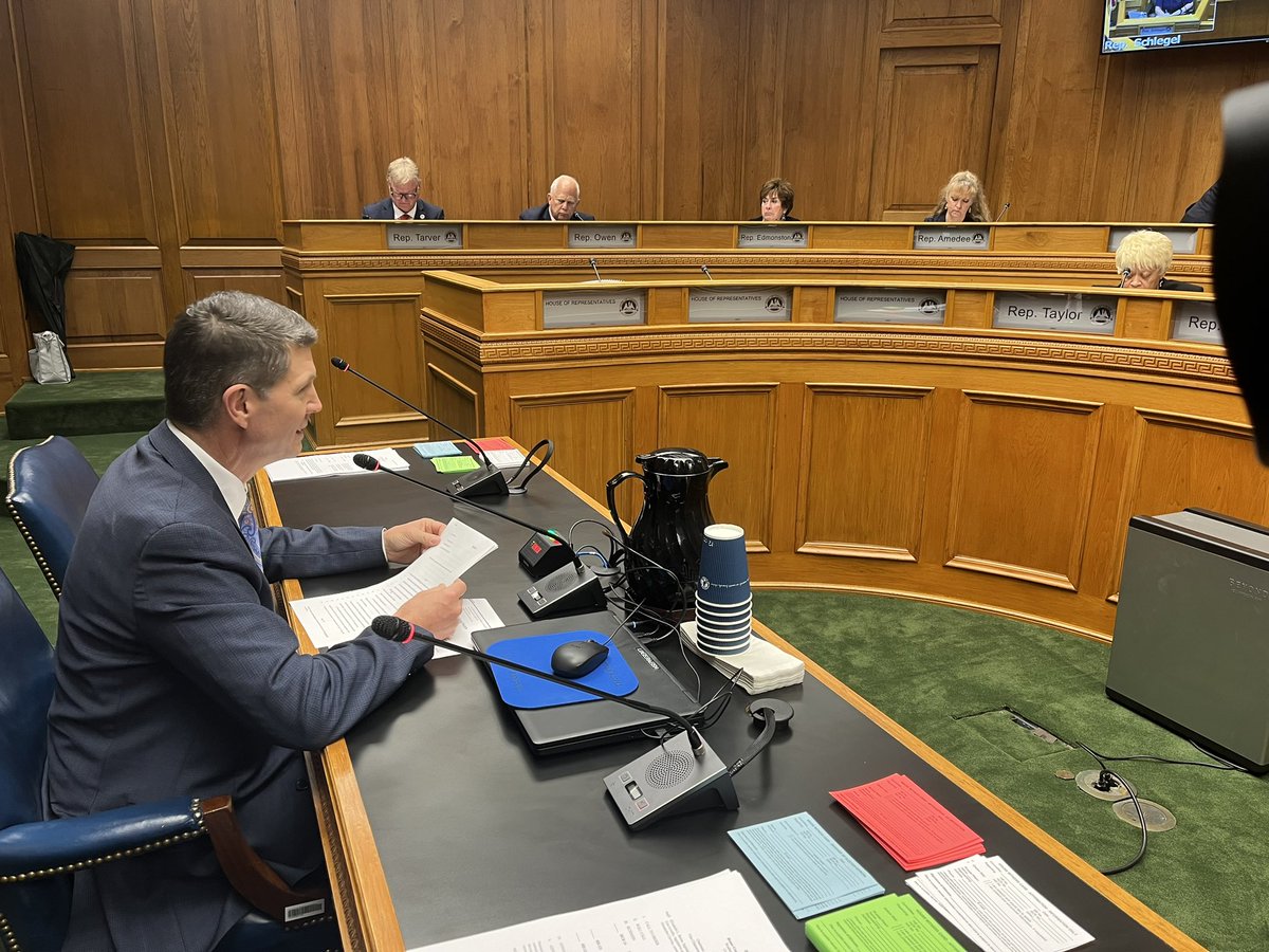 Rep Crews is presenting HB121 that would require teachers to use the pronouns and name on a child’s birth certificate. Parents can give permission to use something different — but staff can still refuse to do so. #lalege #lagov