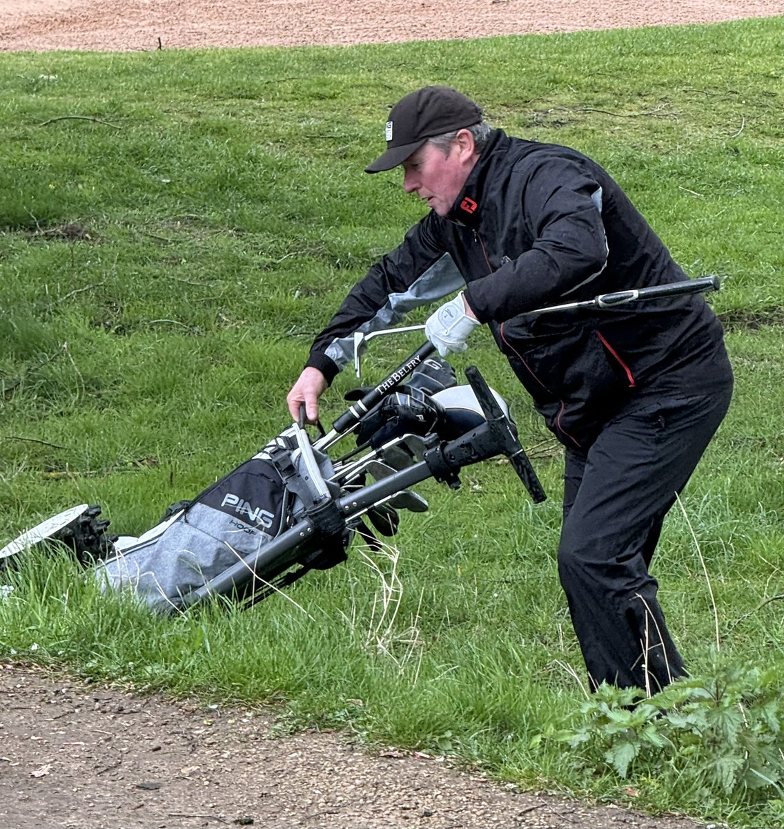 trickgolfshow's tweet photo. Masterclass in #BuggyControl today by @PGAYorkshire Secretary #AndrewSmith @WheatleyGC
“It went straight down the middle” @BingCrosby #Capture the #MagicMoments ⛳️👍 https://t.co/Fj2miPs2uO