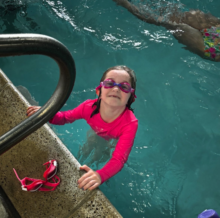 On Wednesdays we wear…. 💖🏊‍♀️
#FloatiesSwimSchool #pink #swim #swimlessons