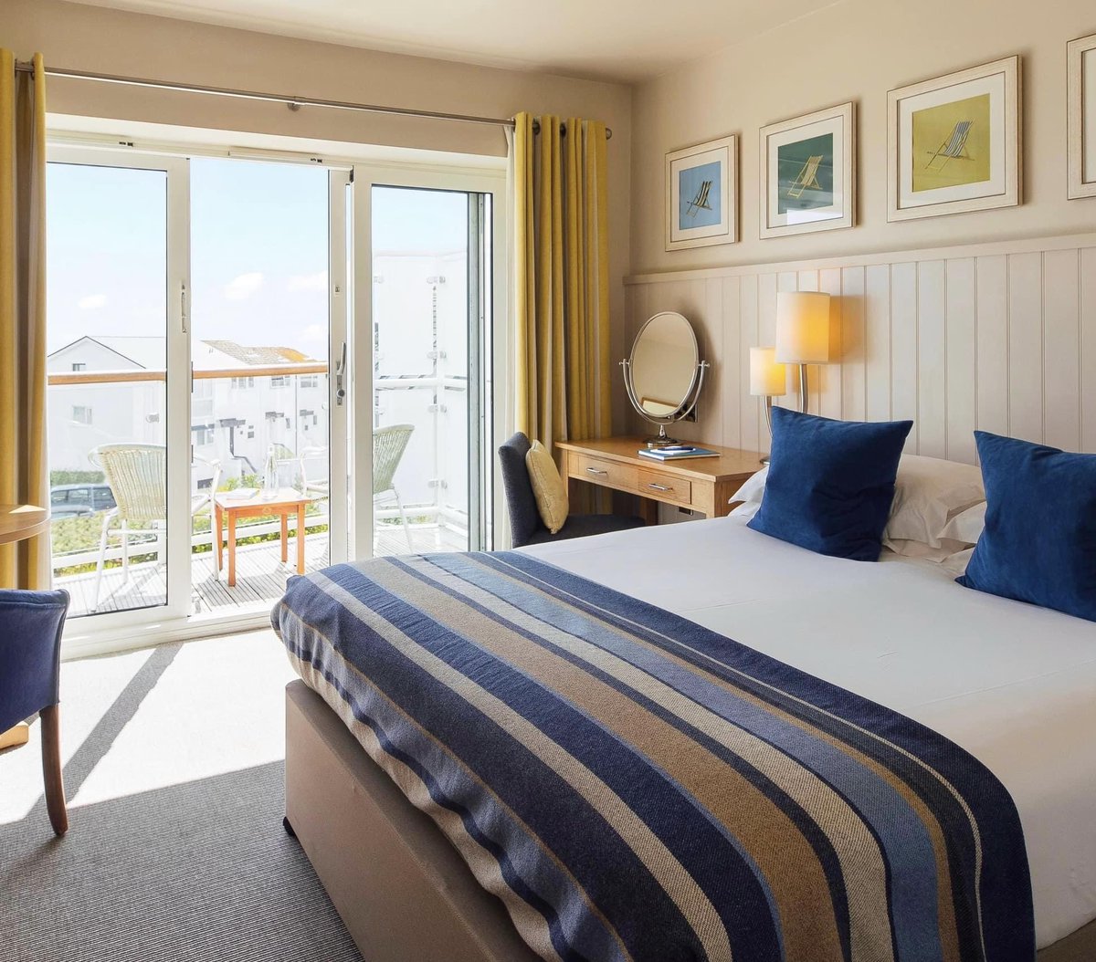 Enjoy an escape to Saundersfoot this Spring and experience our beautiful coastal setting.

Our individually styled rooms provide the perfect base for some much needed rest and relaxation after a long day of exploring. 

#stbridesspahotel #saundersfoot