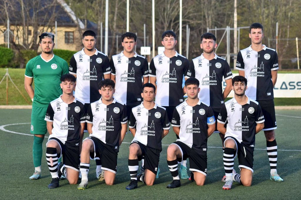 📋 @SDP_1922 🆚 @UnionistasCF Juvenil A | Jornada 2️⃣2️⃣ | Liga Nacional 🏟 Compostilla Vicente del Bosque 📍 Ponferrada 📅 Miércoles 10 de Abril 🕓 1' @SDP_1922 🆚 @UnionistasCF Juvenil A #PonferradinaUnionistas #LigaNacional #ConstruyendoUSCF🏗️