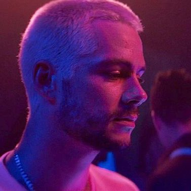 ً leigh⁷ ᥫ᭡ ARIRANG AOTY tweet media