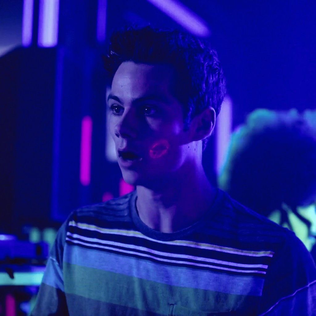 ً leigh⁷ ᥫ᭡ ARIRANG AOTY tweet media